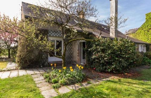 Joue-sur-Erdre House | Gîte éco-responsable rénové, près de la forêt et des lacs, avec jardin et terrasse, à Joué-sur-Erdre - FR-1-306-1166