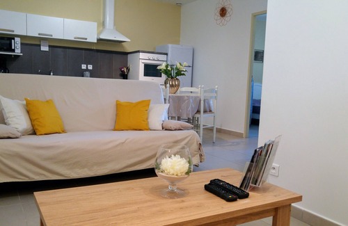 Galeria House | Gîte*clim-WIFI-heated pool-river 1km-beach 5km-ping-pong-pétanque