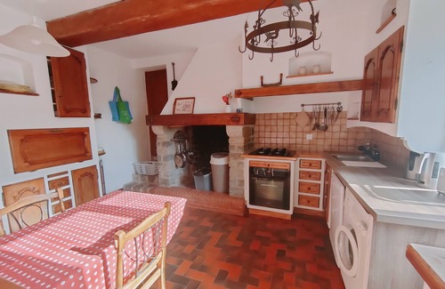 Rasteau Cottage | Gîte Coté Mûrier 85 m²/terrasse at Côté Cour