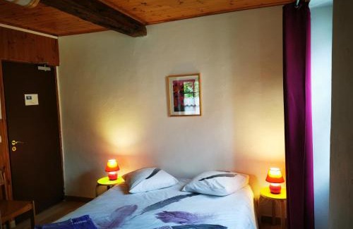 Jausiers Hotel | Gîte d'Etape Auberge de l'Ardoisière