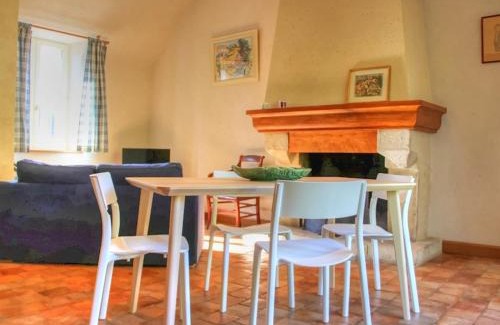 Lignieres-de-Touraine House | Gîte de charme à Cheillé avec jardin et cheminée - FR-1-381-68