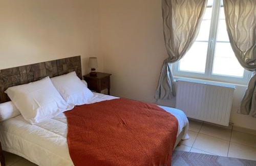 Mazirat House | Gîte de Charme à la Campagne avec Terrasse et Wi-Fi - FR-1-489-385