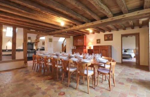 Pays de Mortagne-au-Perche House | Gîte de charme avec grand jardin, salle de jeux et animaux admis - FR-1-497-255