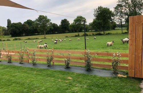 Saint-Jean-d'Asse House | Gîte de Charme : Calme, Nature, Proche du Mans, Terrasse, Jardin, Parking Privé - FR-1-410-397