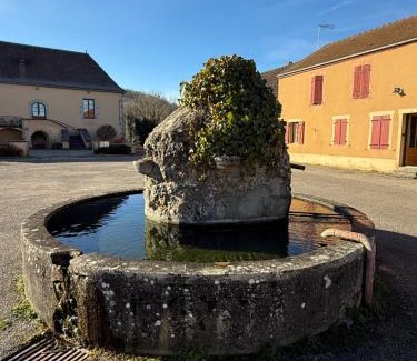 Saint-Andre-en-Morvan House | Gîte de la Fontaine