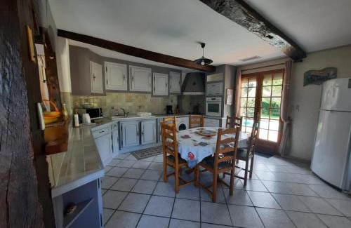 Marguestau House | Gîte de Maurin campagne