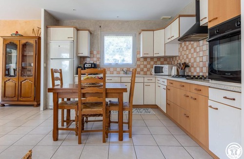 Tauves House | Gîte des Côtes - TAUVES - Gîte