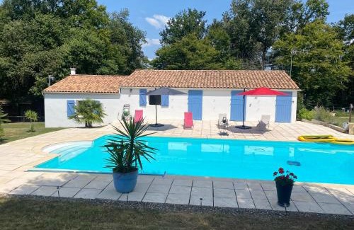 La Celle-sous-Gouzon House | Gîte des Petites Fadettes "ONDINE"