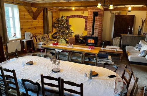 Le Poizat-Lalleyriat House | Gîte du Moul'Ain Jura 200m2 15 pers