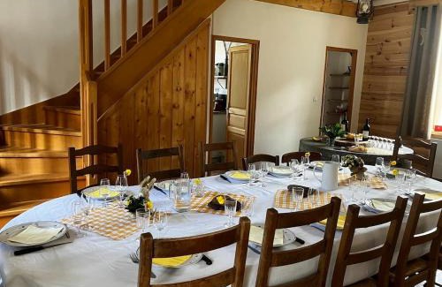 Le Poizat-Lalleyriat House | Gîte du Moul'Ain Jura 200m2 15 pers