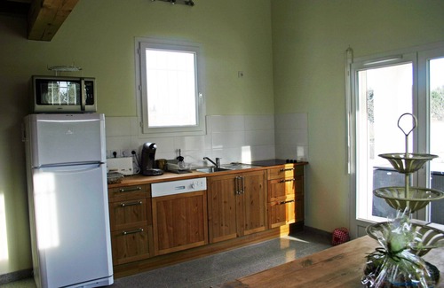 Arles Cottage | Gîte du Petit Mandon-Arles-Crau-Camargue: a house for 5 people with spa