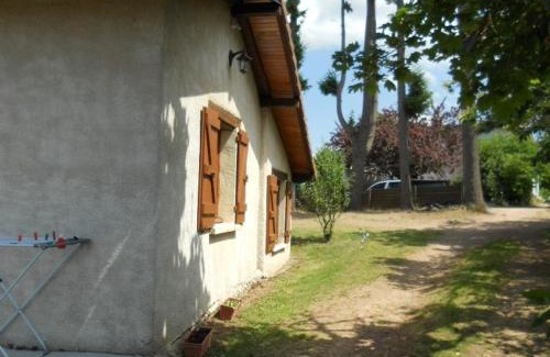 Saint-Haon-le-Chatel House | Gîte familial avec piscine, jardin clos et jeux pour enfants - Saint-Haon-le-Châtel - FR-1-496-21