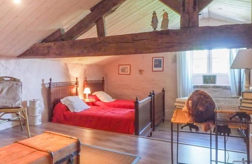 Saint-Laurent-de-la-Salle House | Gîte de l'Orangerie by Interhome