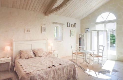 Saint-Laurent-de-la-Salle House | Gîte de l'Orangerie by Interhome