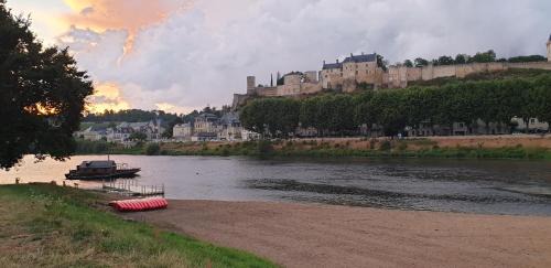 Chinon House | Gîte la comète