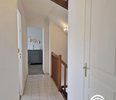 Livet House | Gîte La Charnie, jusqu'à 8 personnes
