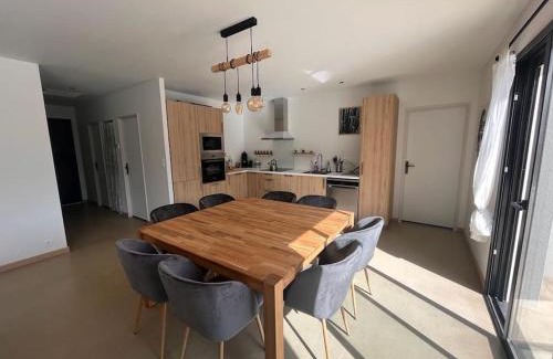 Saint-Hippolyte-le-Graveyron House | Gîte « la Niña »