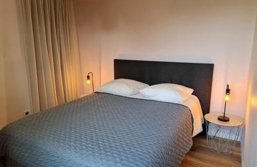 Saint-Sigismond House | Gîte moderne avec jardin, terrasse et parking privé - FR-1-590-538