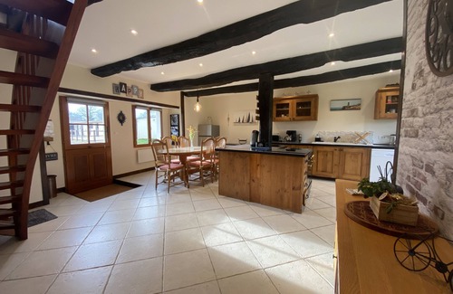 La Boussac House | Gîte pour 6 personnes dans ferme équestre, prés du Mont Saint Michel, Saint Malo