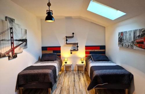 Charroux House | Gîte Salamandre : Confort, Authentique, Nature Proche Vichy - FR-1-489-572