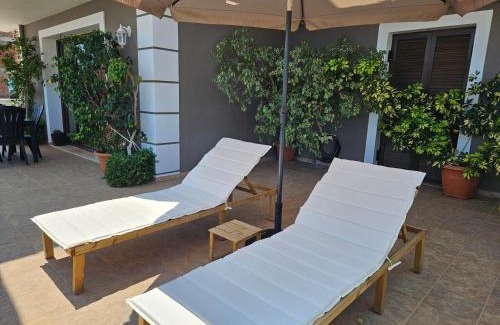 Eleios-Pronnoi Apartment | G and A House
