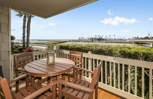 Townsite House | G23 - Coastal Cottage