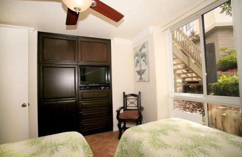 Townsite House | G25 - Palm Beach Cottage