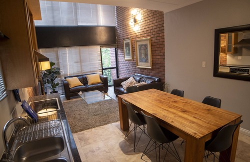 Greater Johannesburg Metropolitan Area Apartment | G3 22 on Athol