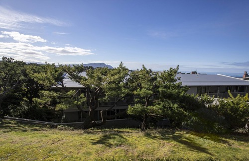 Gearhart Condo | G608 1st Floor 1 Bedroom Gearhart House NO CLEANING FEES