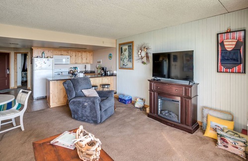 Gearhart Condo | G670 1 bedroom 3rd floor, PET FRIENDLY, No Cleaning Fees