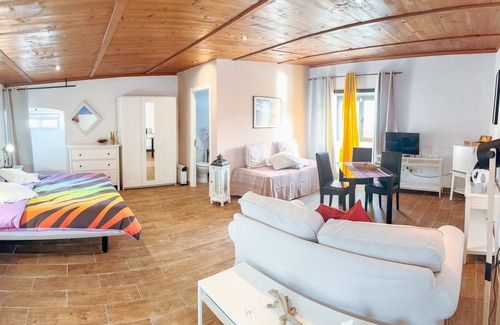 Montana Blanca Bed & Breakfast | GA7COLORES