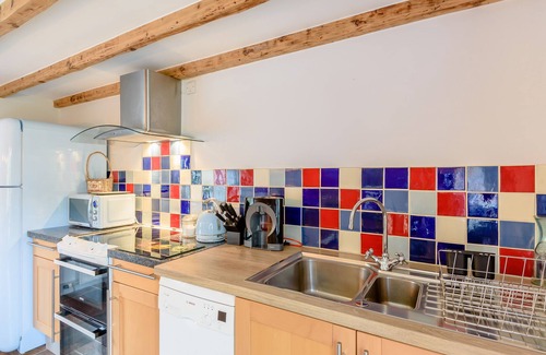 Market Rasen Cottage | GABLES COTTAGE, pet friendly, with open fire in Market Rasen