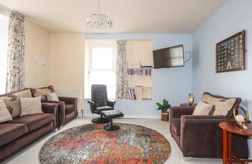 Beaumaris House | Gadlys House 62