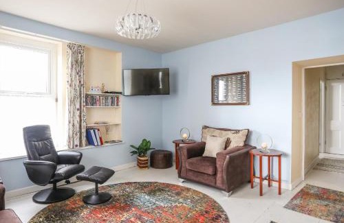 Beaumaris House | Gadlys House 62