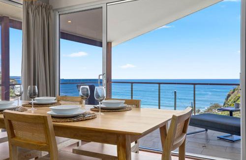 Scotts Head House | Gagaal Lookout
