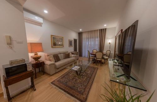 Rione XIV Borgo Apartment | Gaia's home in Vatican
