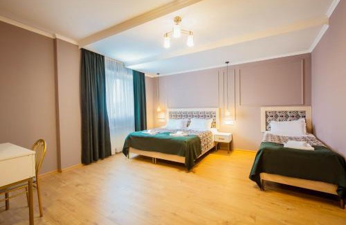 Sololaki Hotel | Galaktioni 22