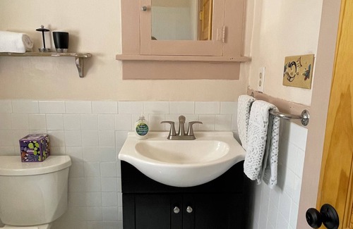 West Old Town House | Galleria de Cervantes, a traditional 1800s adobe house now a house of NM art