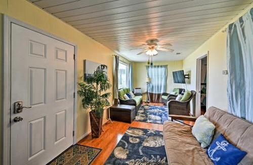 Gulf Palms House | Galveston Beach House with Private Deck and Gulf Views