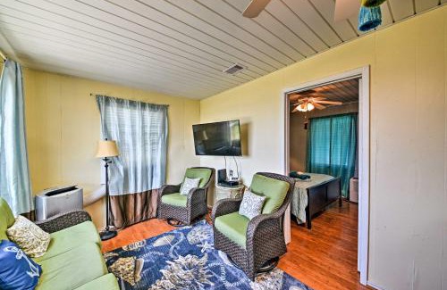 Gulf Palms House | Galveston Beach House with Private Deck and Gulf Views