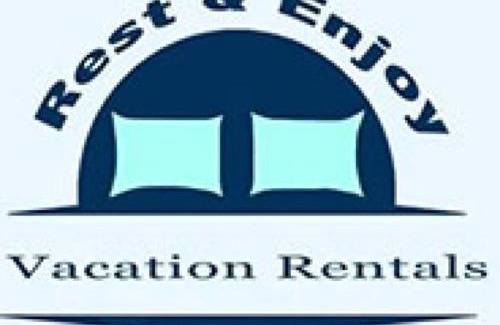San Jacinto House | Galveston Studio - Sleeps 7 - Minutes to Beach !