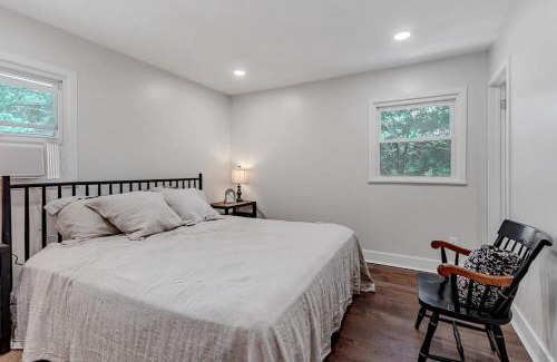Park Forest Village House | Game Day Haven With Bar & Deck