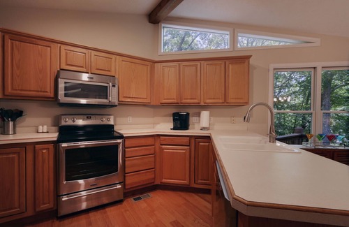 McGaheysville House | Game Room~Grill~Screen Porch~Top of Mountain~Pool Access~Walk to Most Amenities