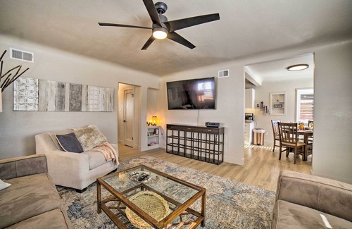 Old Southwest House | Game Room & Putting Green: Reno Home!