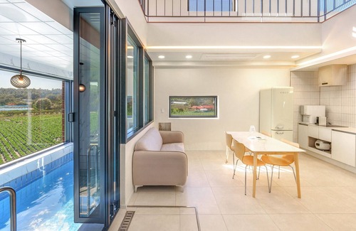 Gangneung House | Gangneung Staydasiolgae Poolvillapension