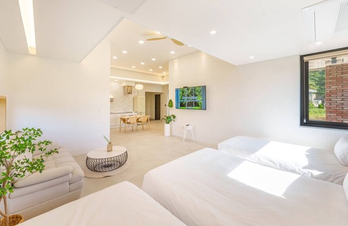 Gangneung House | Gangneung Staydasiolgae Poolvillapension