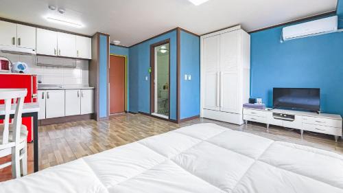 Oeseo House | Gapyeong Dochi Vill Pension