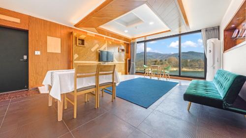 Gapyeong House | Gapyeong Rondavill Pension