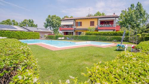 Rivoltella Apartment | Garda Orange Apartment - Italian Homing