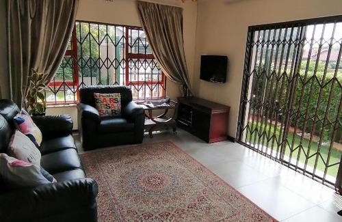 Farrarmere House | Garden and Park Leisure on Tugela
